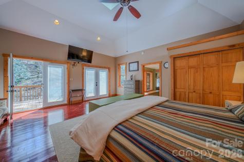426 Cook Town Road Bakersville NC 28705
