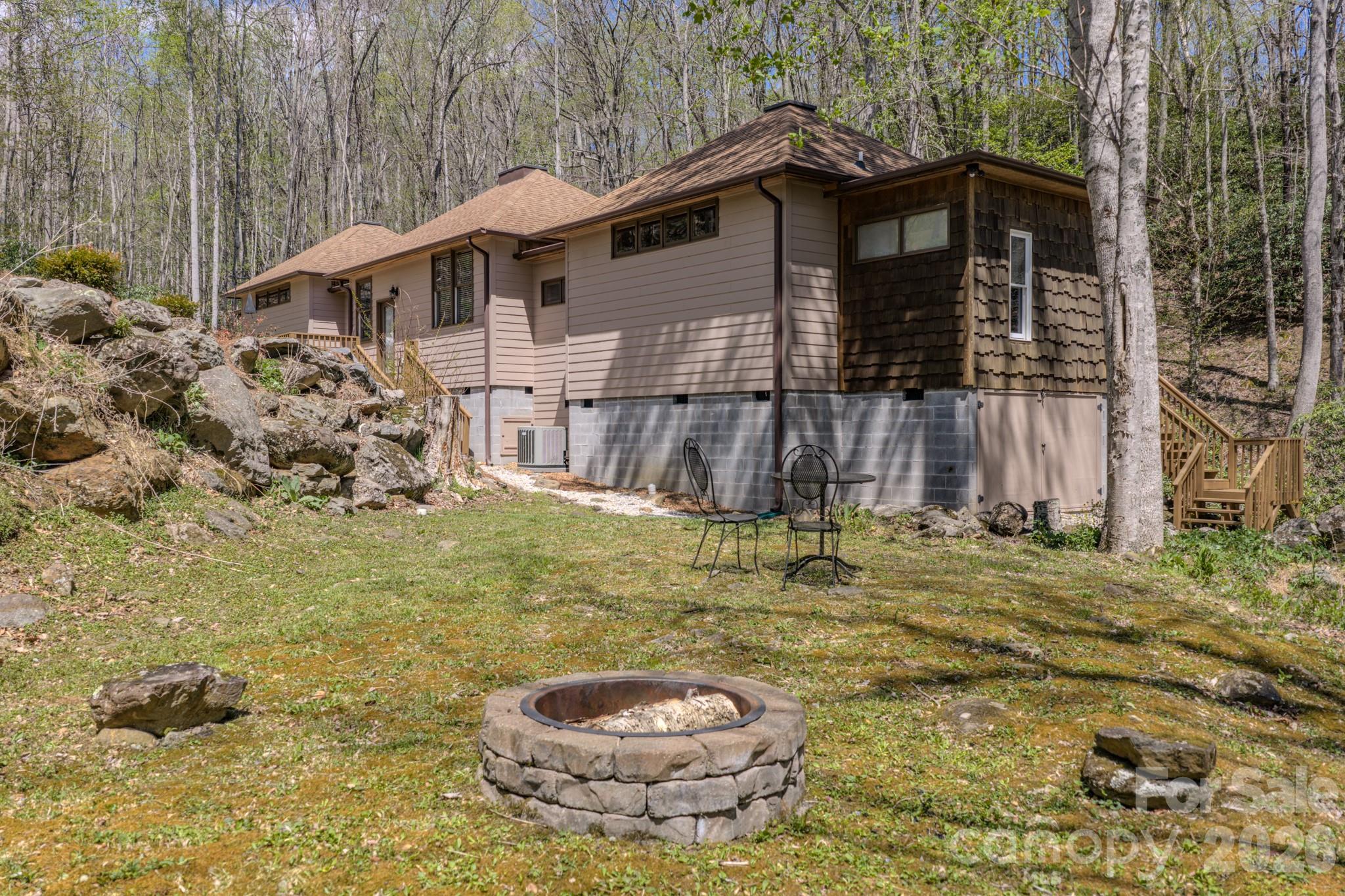 426 Cook Town Road Bakersville NC 28705