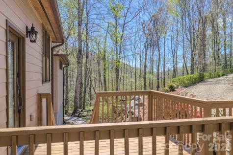 426 Cook Town Road Bakersville NC 28705