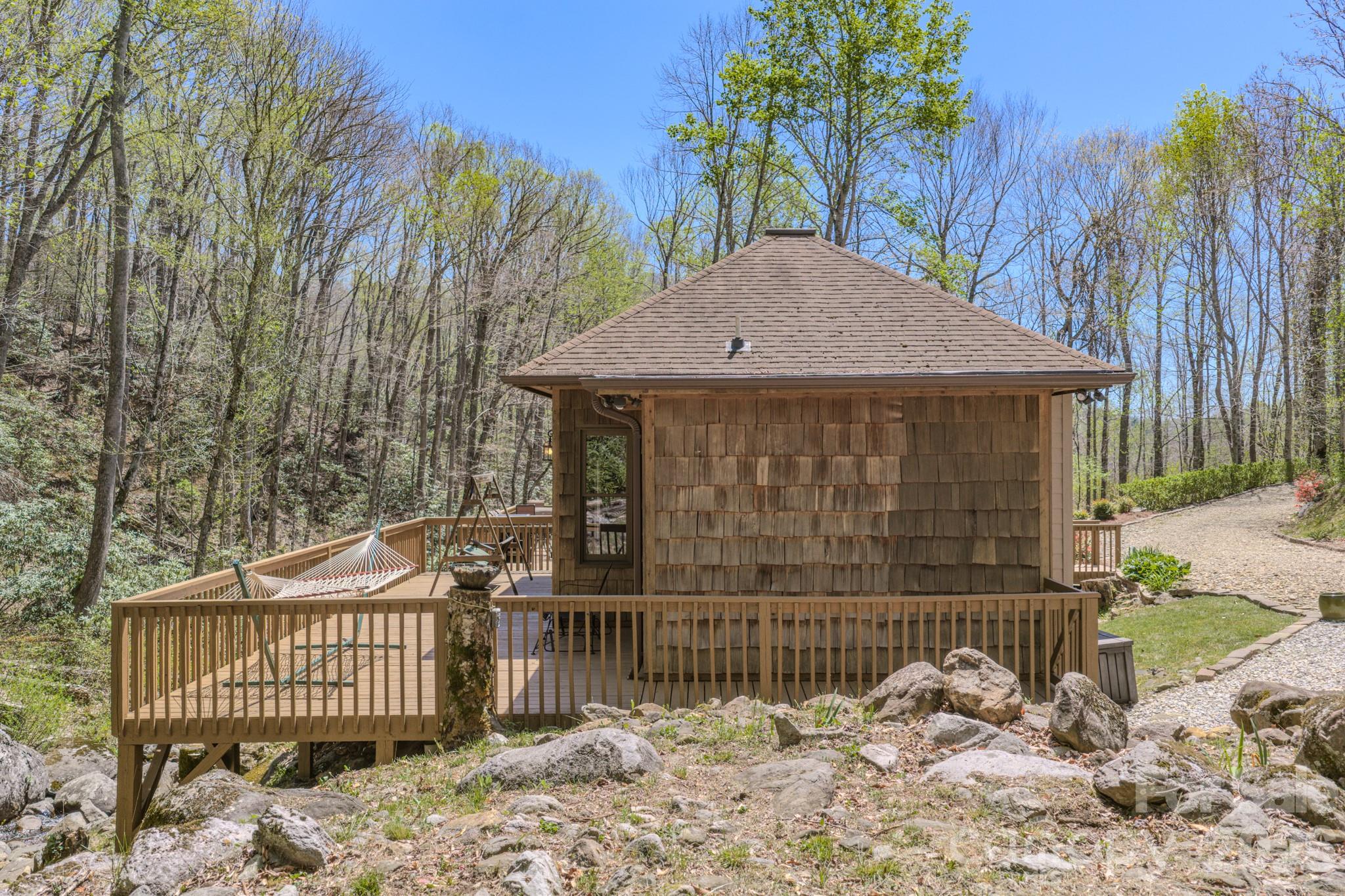 426 Cook Town Road Bakersville NC 28705