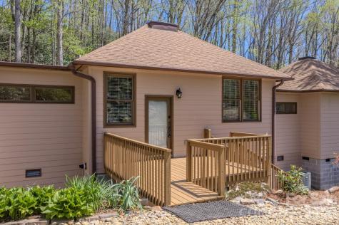 426 Cook Town Road Bakersville NC 28705