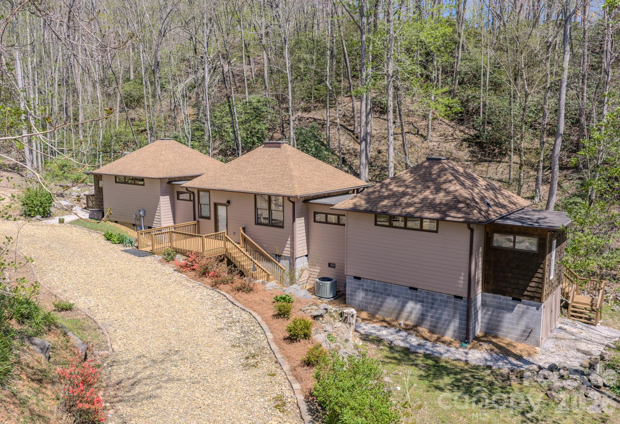 426 Cook Town Road Bakersville NC 28705