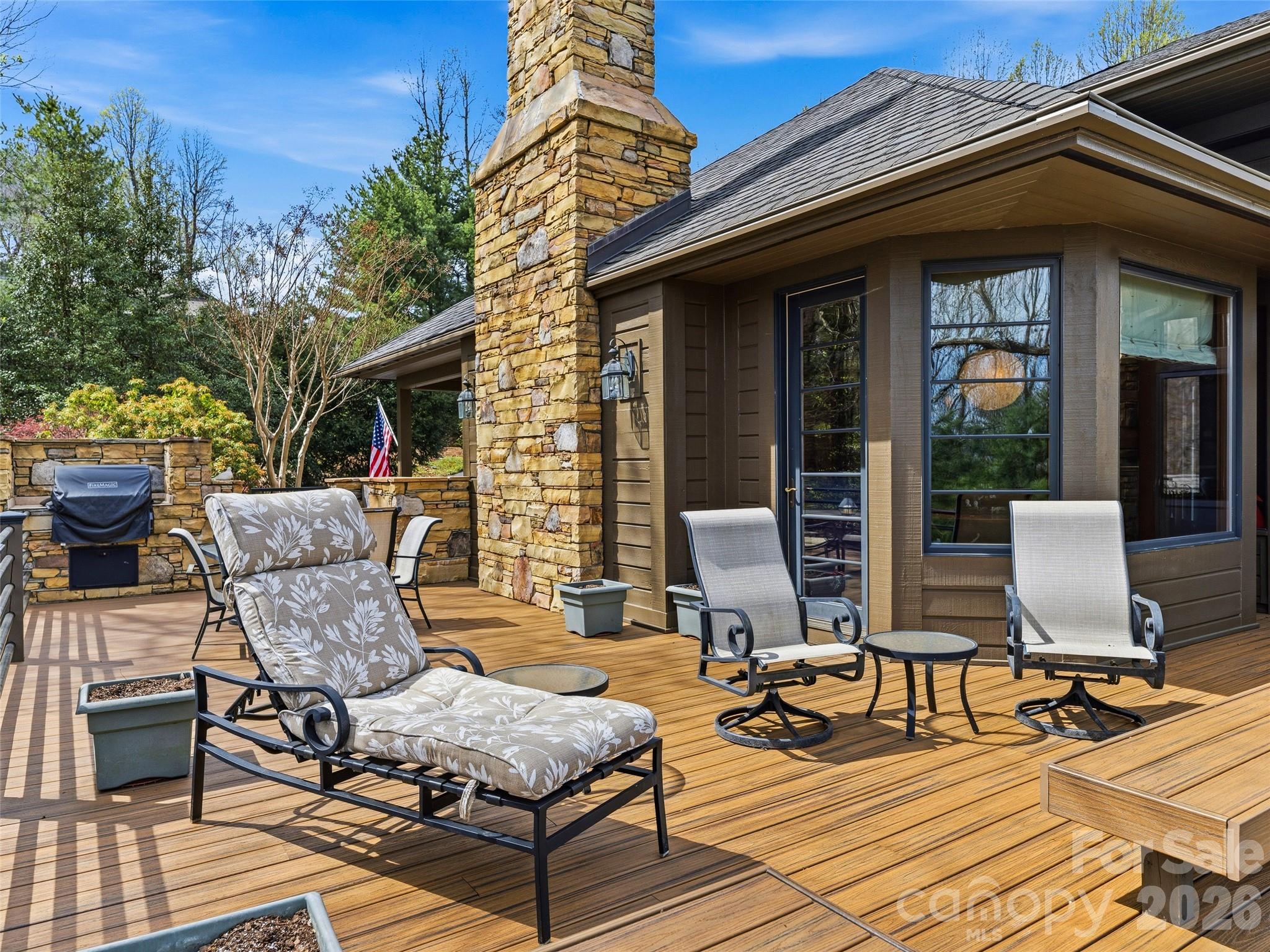 1000 Mcfarlane Way Hendersonville NC 28739