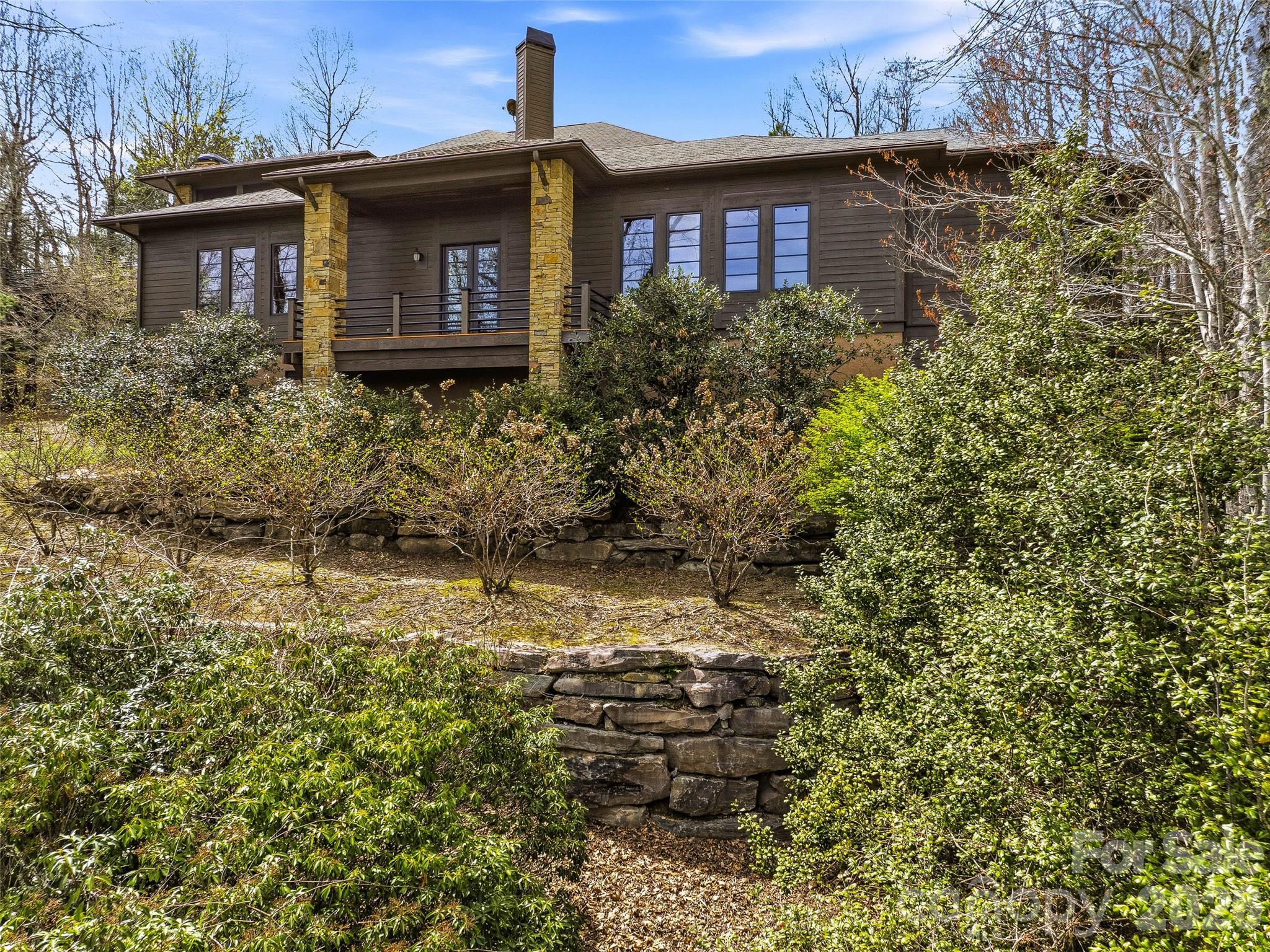 1000 Mcfarlane Way Hendersonville NC 28739