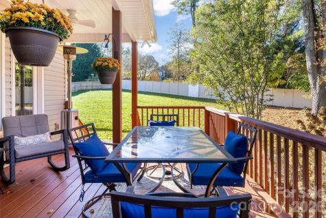 88 Apple Meadow Court Hendersonville NC 28739