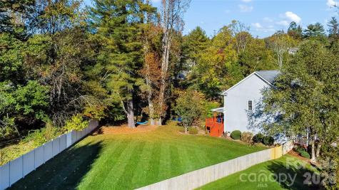 88 Apple Meadow Court Hendersonville NC 28739