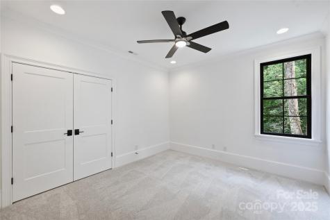 7011 Chateau Bordeaux Lane Charlotte NC 28270