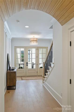 7011 Chateau Bordeaux Lane Charlotte NC 28270