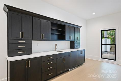 7011 Chateau Bordeaux Lane Charlotte NC 28270