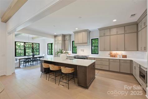 7011 Chateau Bordeaux Lane Charlotte NC 28270