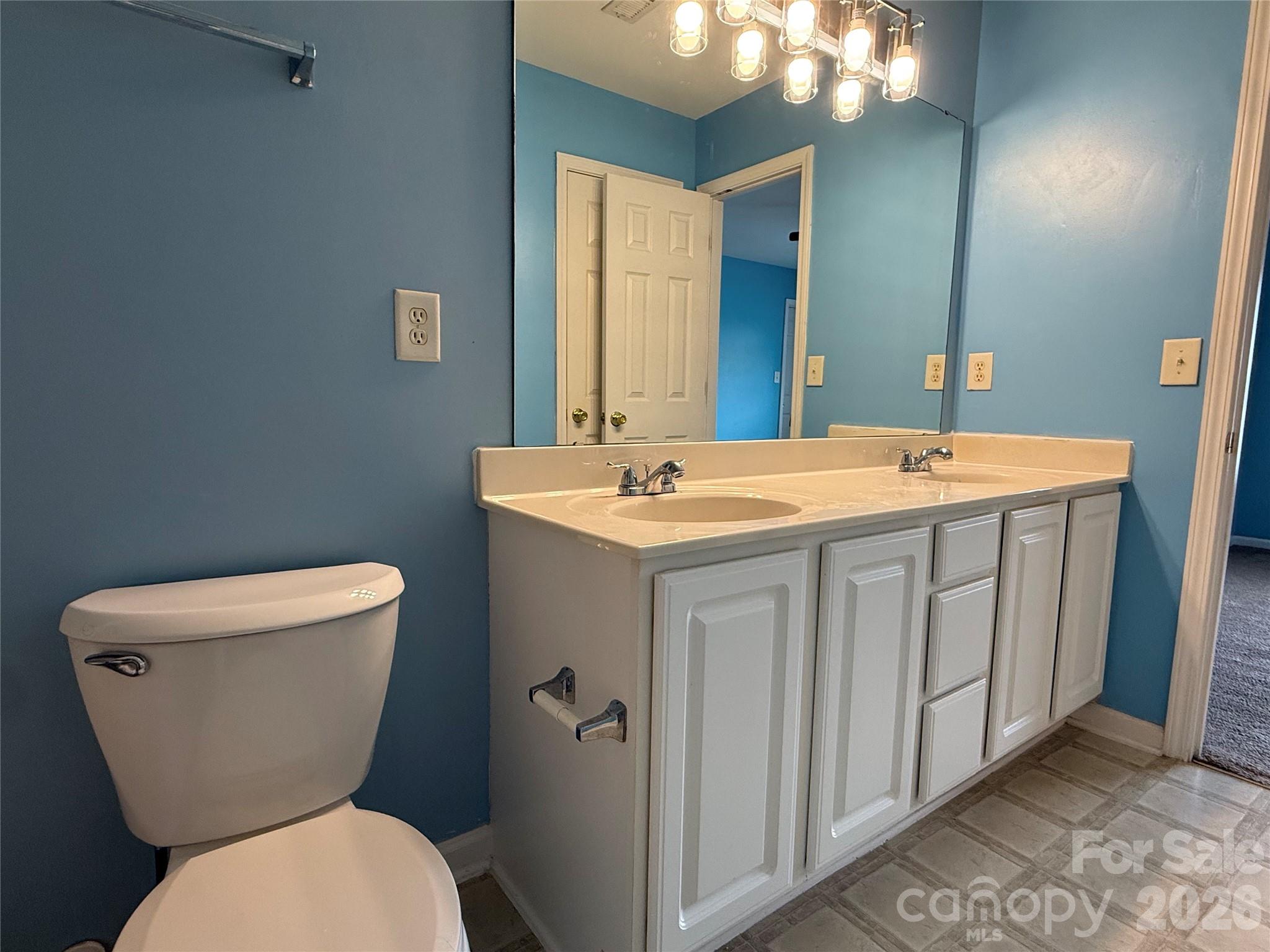 8134 Kings Creek Drive Charlotte NC 28273
