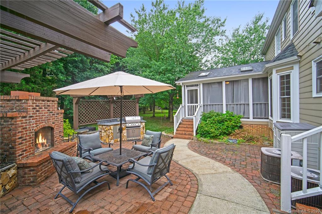 4301 Brownes Ferry Road Charlotte NC 28269
