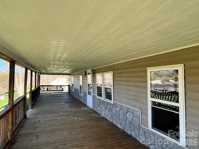 97 Oakland Drive Burnsville NC 28714