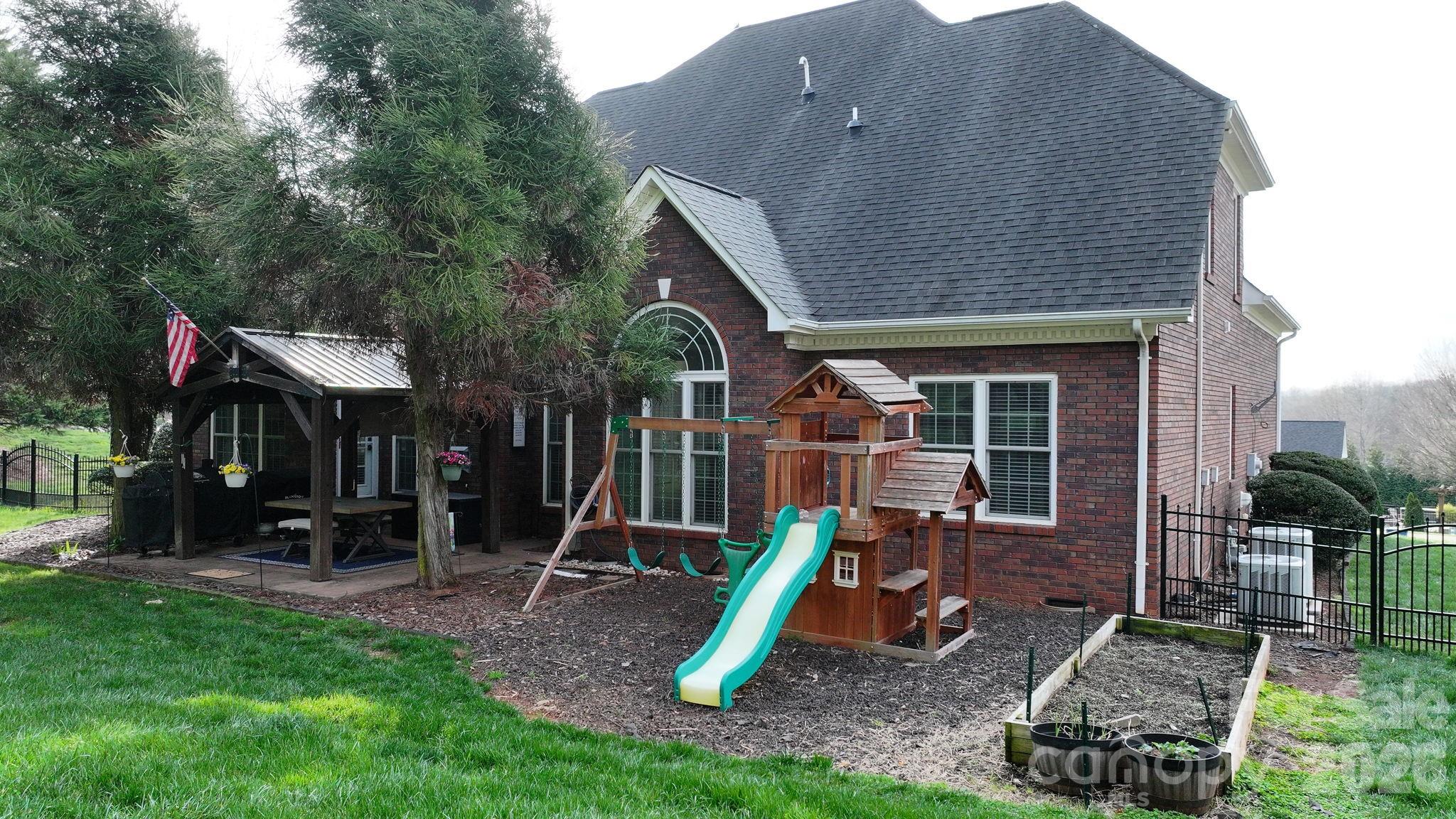 2696 Charleston Court Claremont NC 28610
