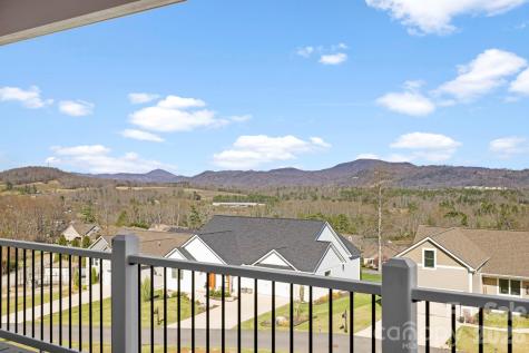 68 Carrie Drive Hendersonville NC 28792