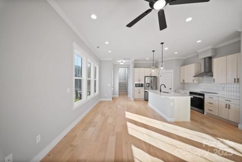 103 Collin Place Asheville NC 28804