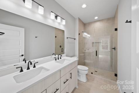 103 Collin Place Asheville NC 28804