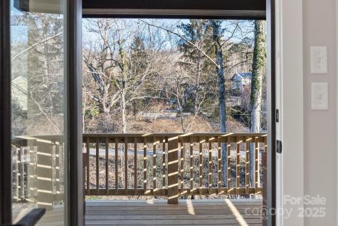 103 Collin Place Asheville NC 28804