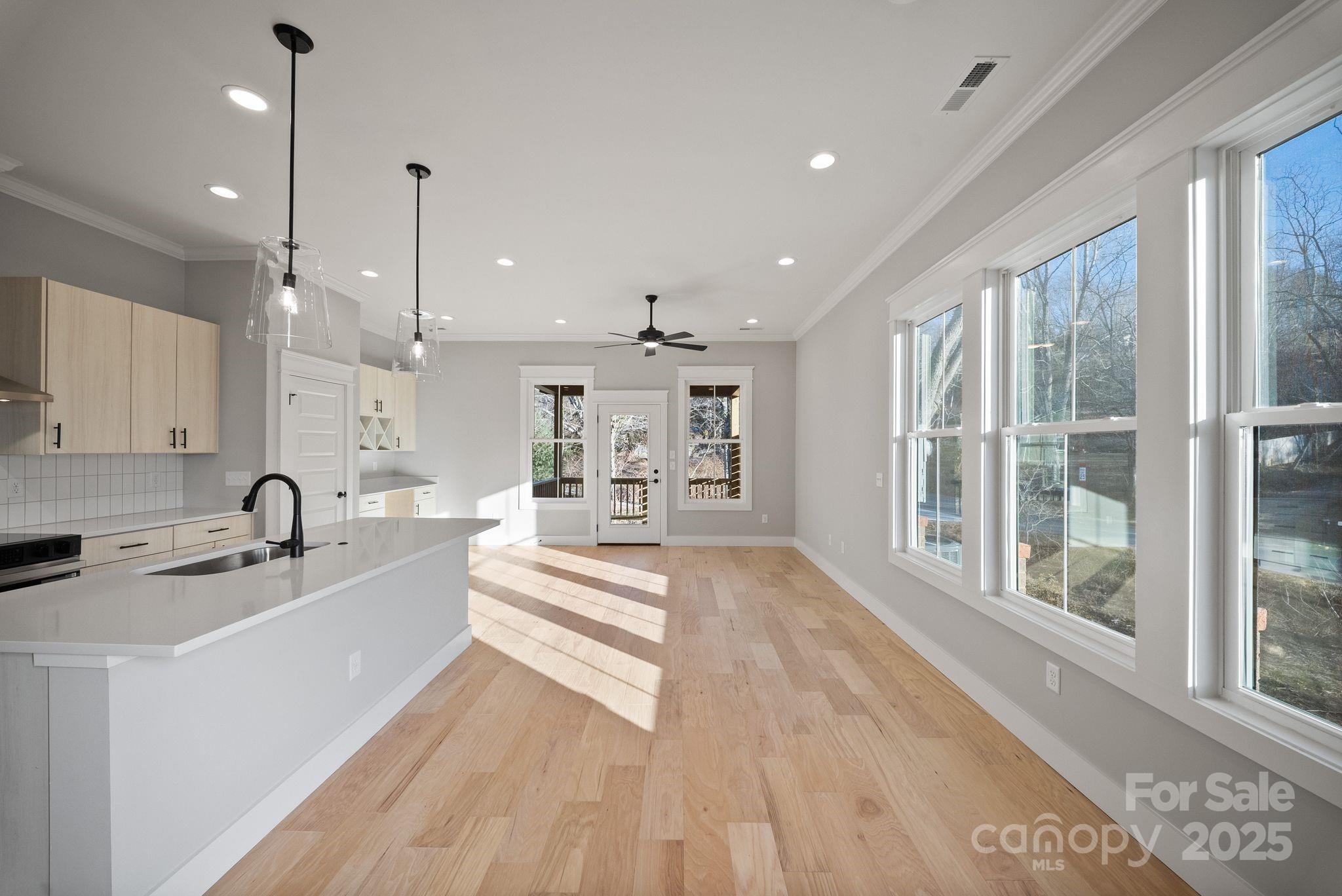 103 Collin Place Asheville NC 28804