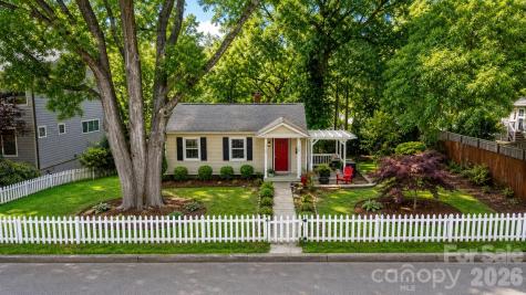 1712 Dunkirk Drive Charlotte NC 28203