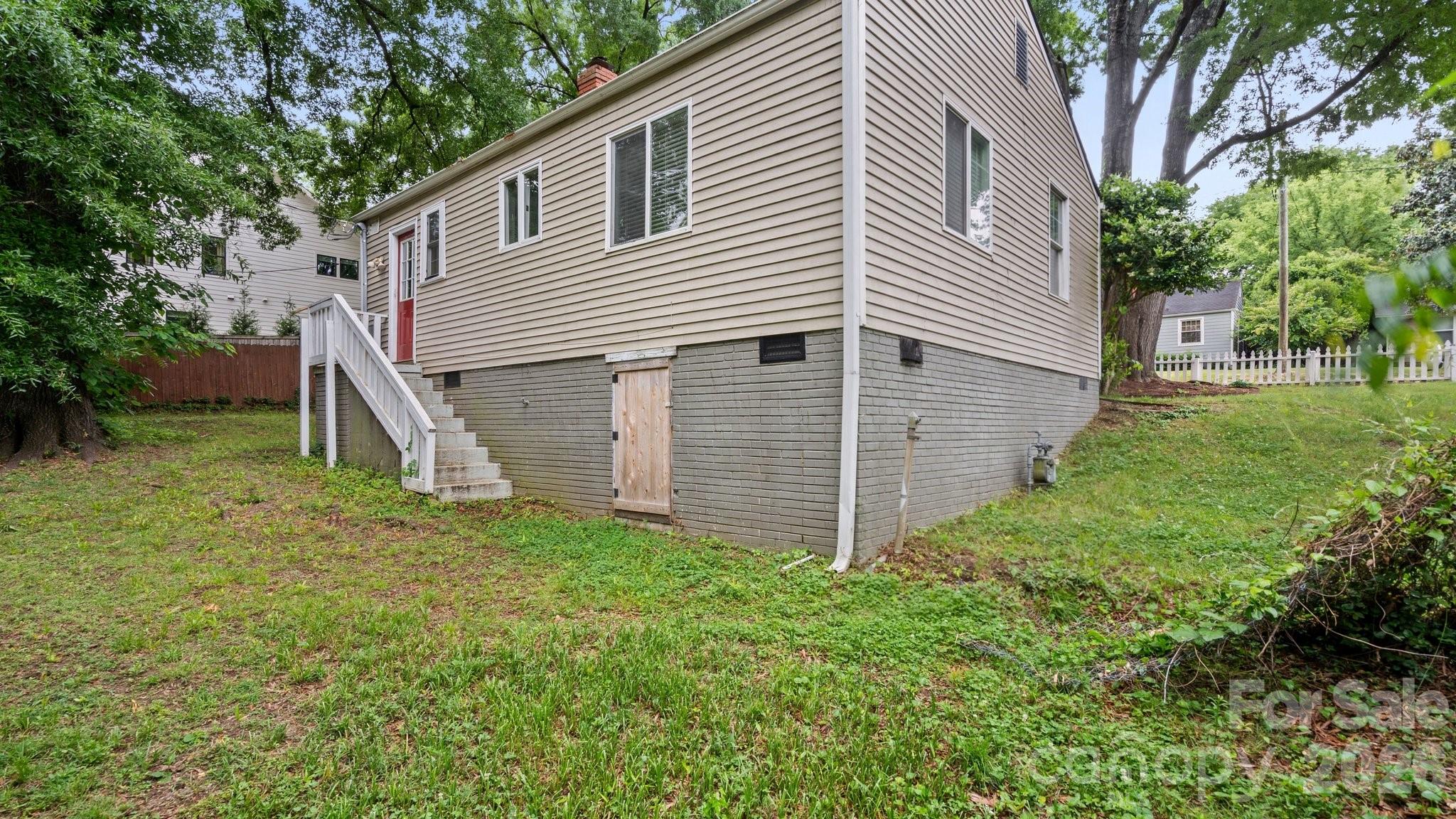 1712 Dunkirk Drive Charlotte NC 28203