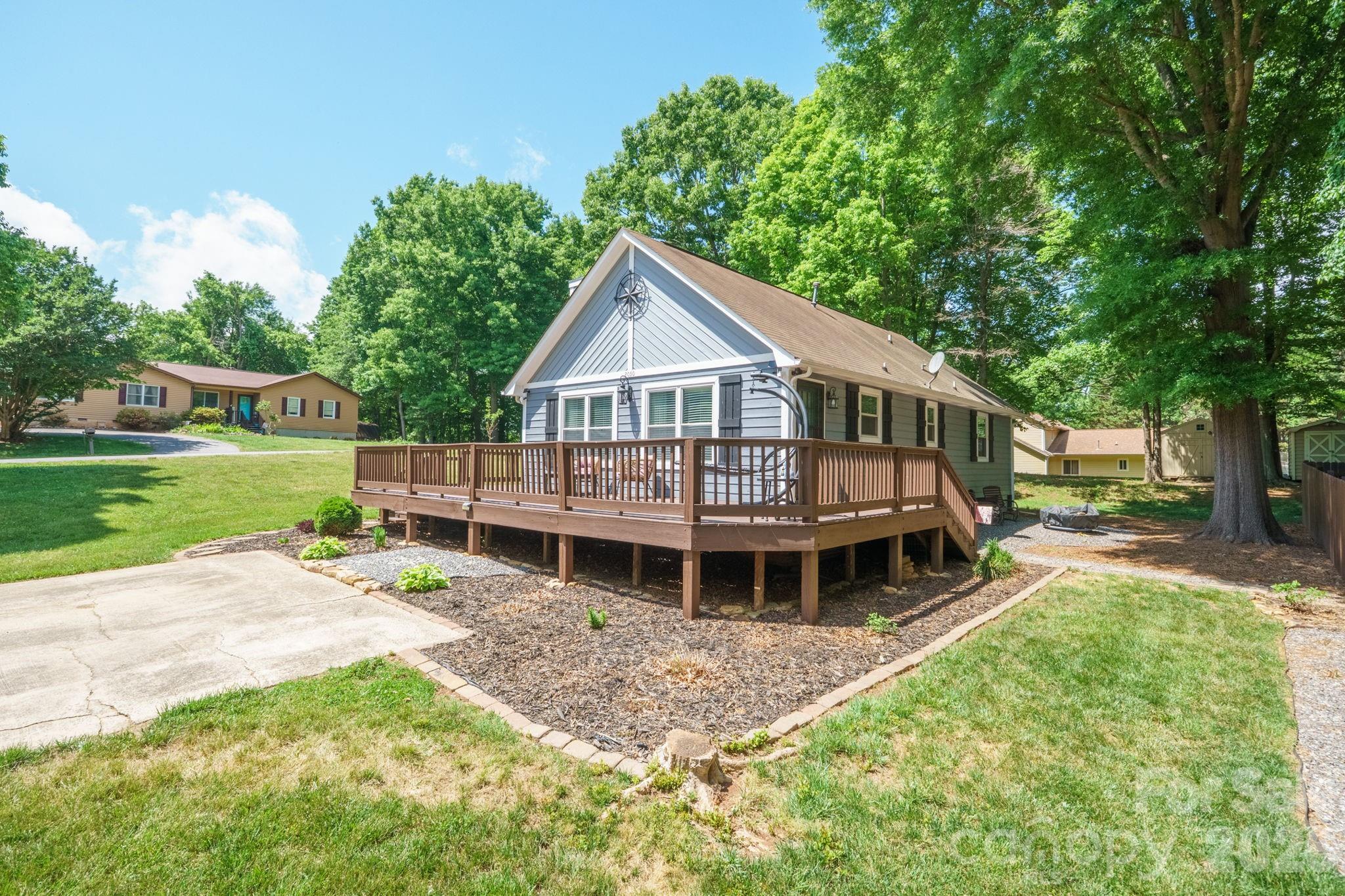 2050 16th Avenue Place SW Hickory NC 28602