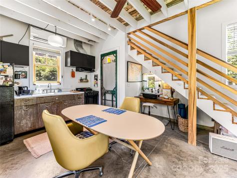 6 Wamboldt Avenue Asheville NC 28806