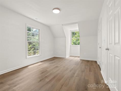 15 Stone Cottage Road Asheville NC 28806