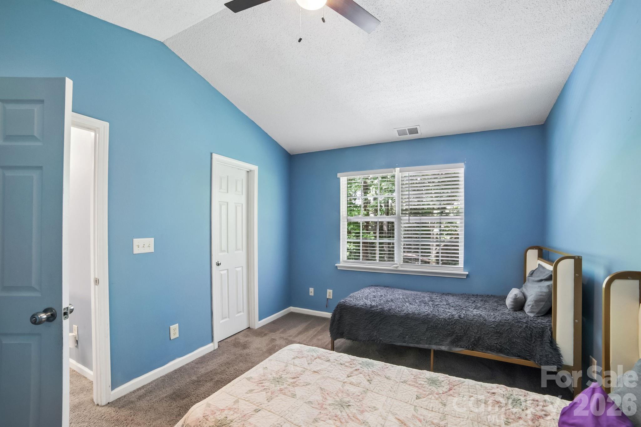 5427 Kimmerly Woods Drive Charlotte NC 28215