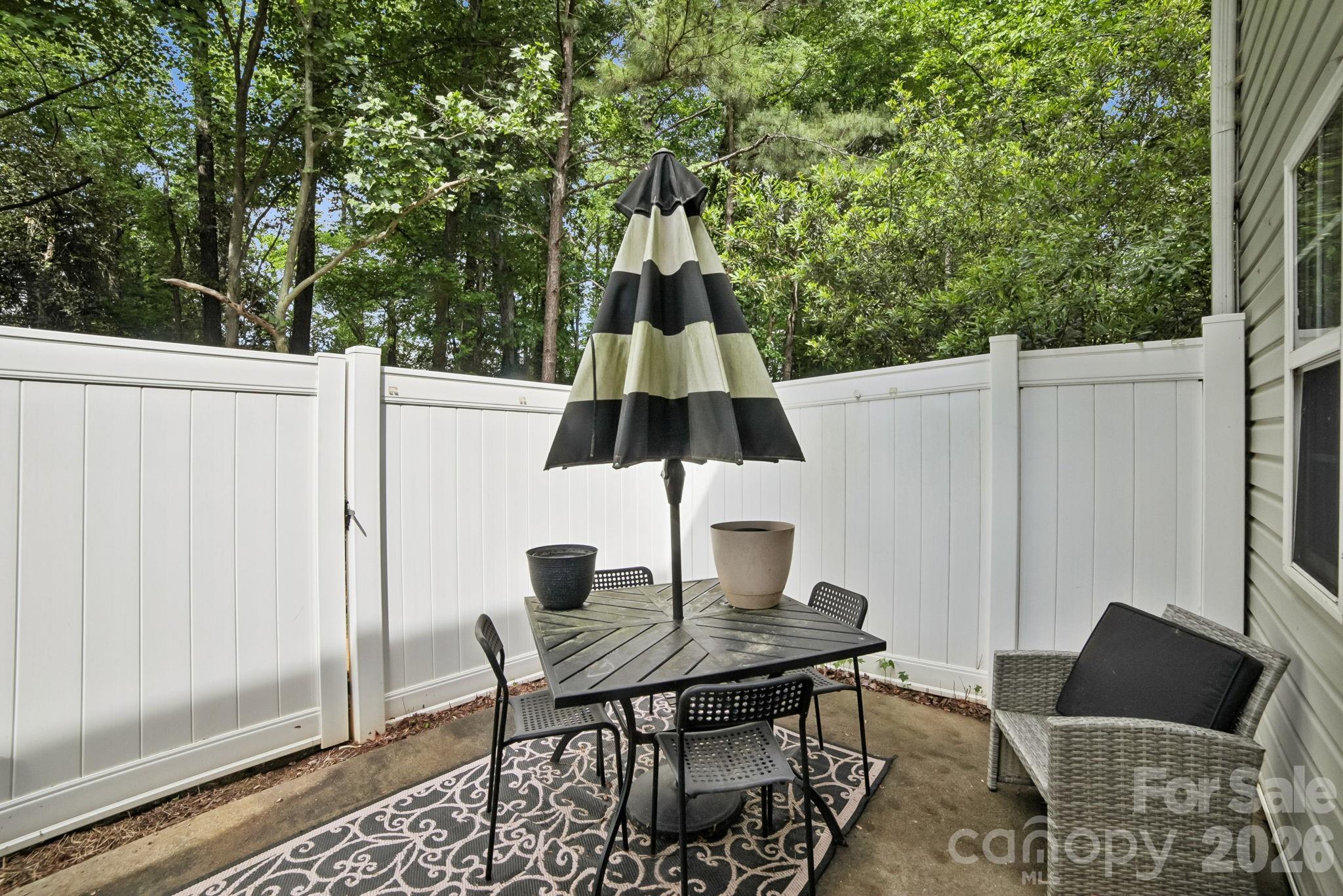 5427 Kimmerly Woods Drive Charlotte NC 28215