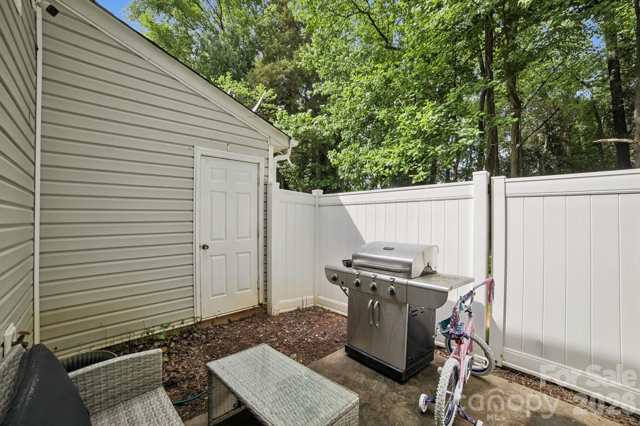 5427 Kimmerly Woods Drive Charlotte NC 28215