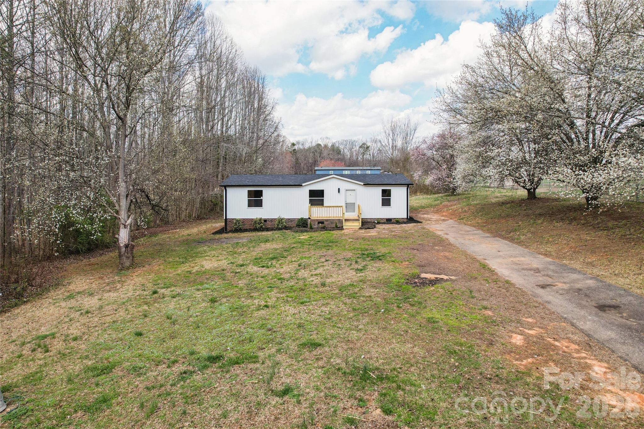 1012 Cherry Tree Court Bessemer City NC 28016