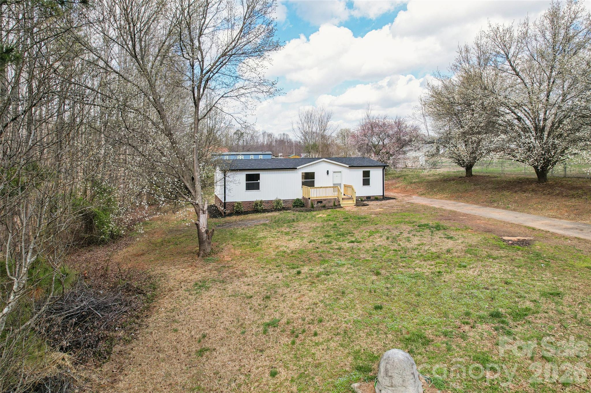 1012 Cherry Tree Court Bessemer City NC 28016