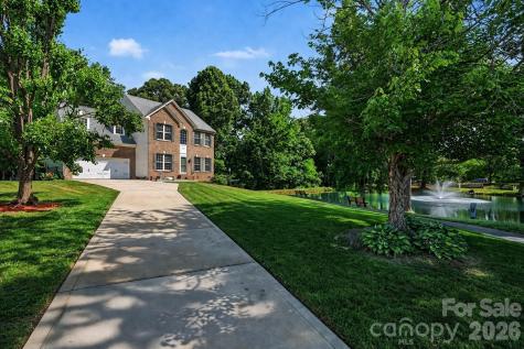 10904 Carver Pond Road Charlotte NC 28269