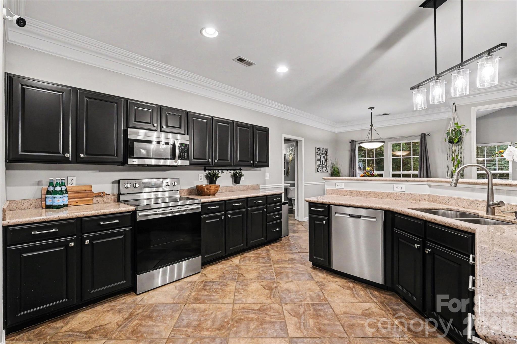 10904 Carver Pond Road Charlotte NC 28269