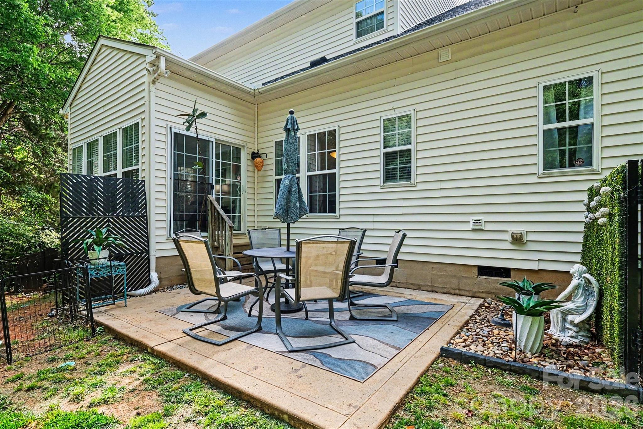 10904 Carver Pond Road Charlotte NC 28269