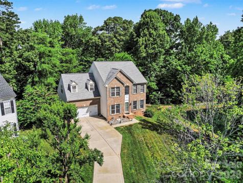 10904 Carver Pond Road Charlotte NC 28269