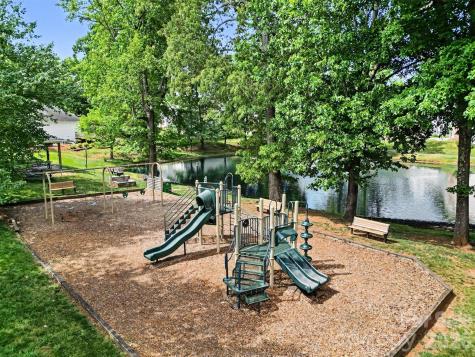 10904 Carver Pond Road Charlotte NC 28269