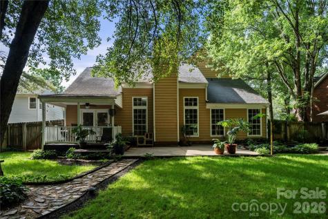 8411 Red Cypress Court Charlotte NC 28216