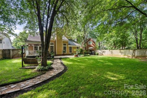 8411 Red Cypress Court Charlotte NC 28216