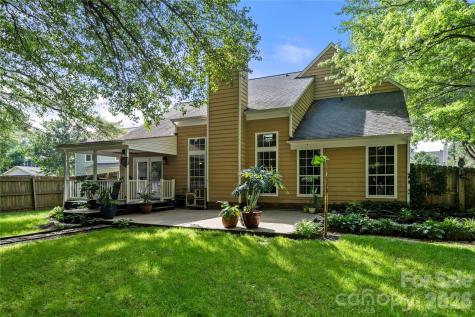8411 Red Cypress Court Charlotte NC 28216