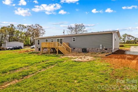 520 Eagle Mills Road Hamptonville NC 27020