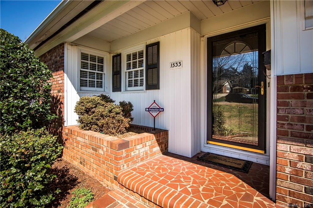 1533 Tamworth Drive Charlotte NC 28210