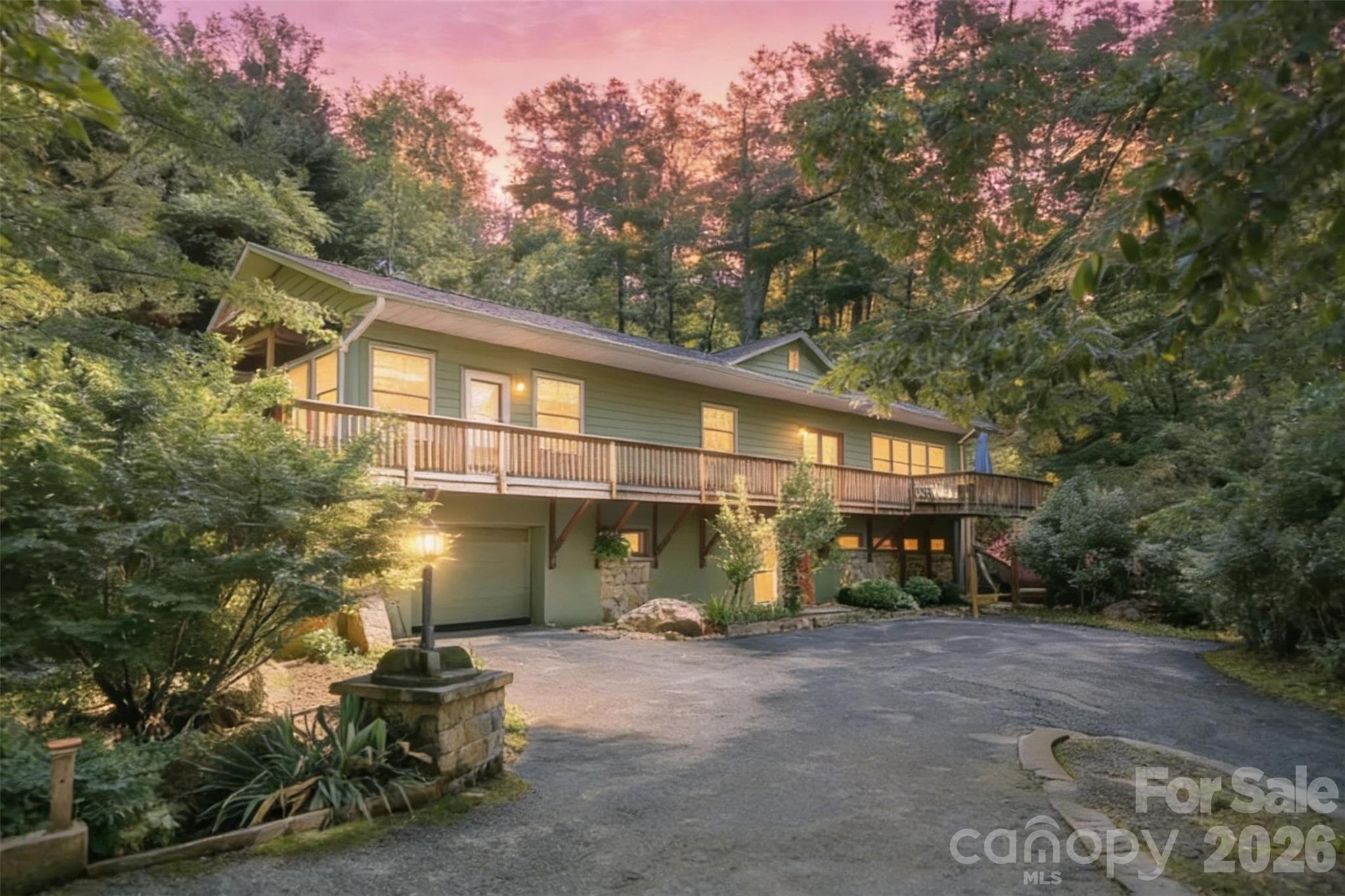 75 Cougar Lane Saluda NC 28773