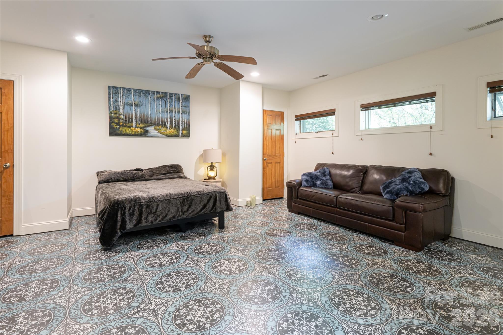 75 Cougar Lane Saluda NC 28773