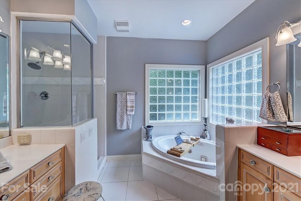 12678 Overlook Mountain Drive Charlotte NC 28216
