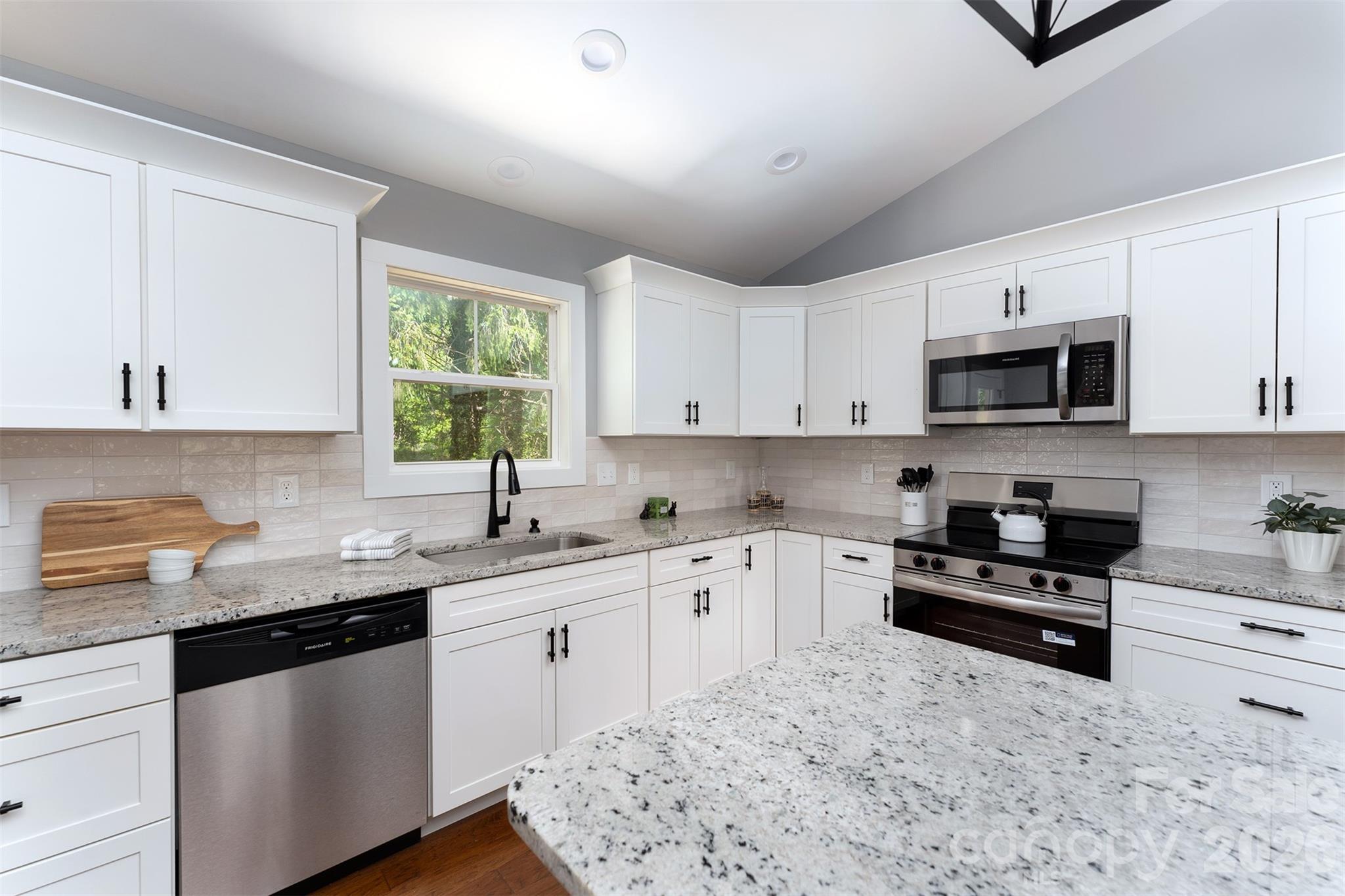 21 Justice Ridge Terrace Candler NC 28715