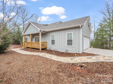 631 Mountain Parkway Mill Spring NC 28756