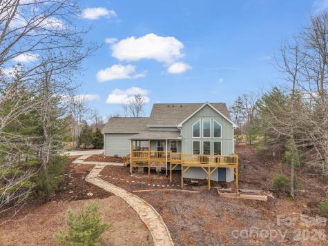 631 Mountain Parkway Mill Spring NC 28756