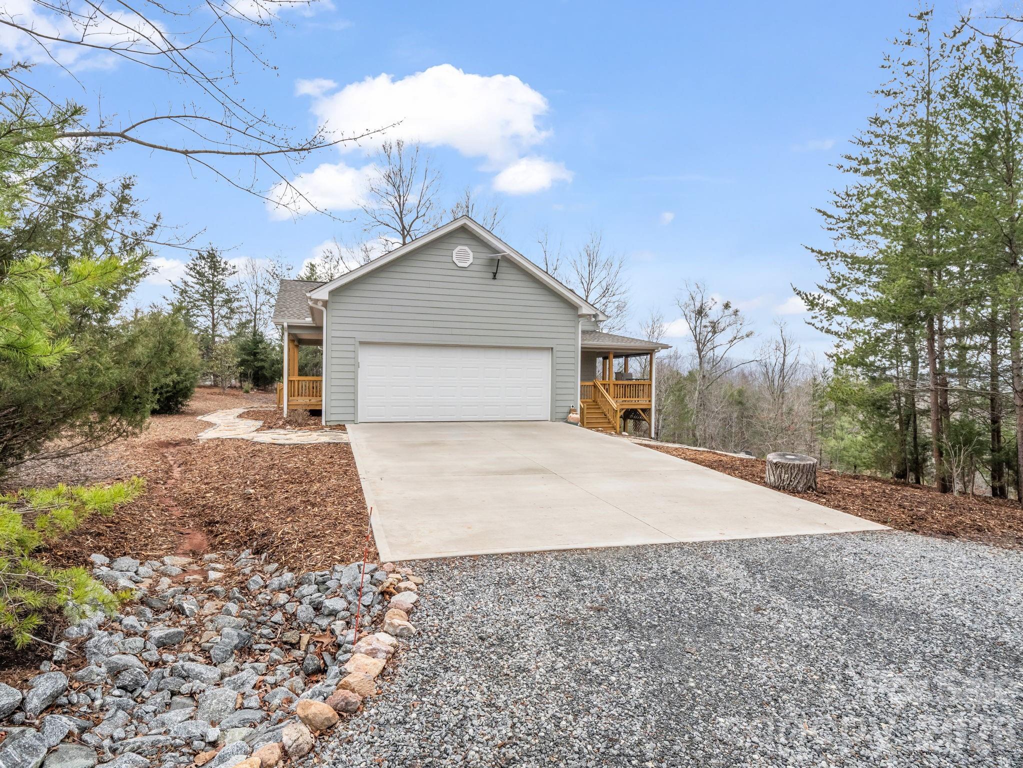 631 Mountain Parkway Mill Spring NC 28756